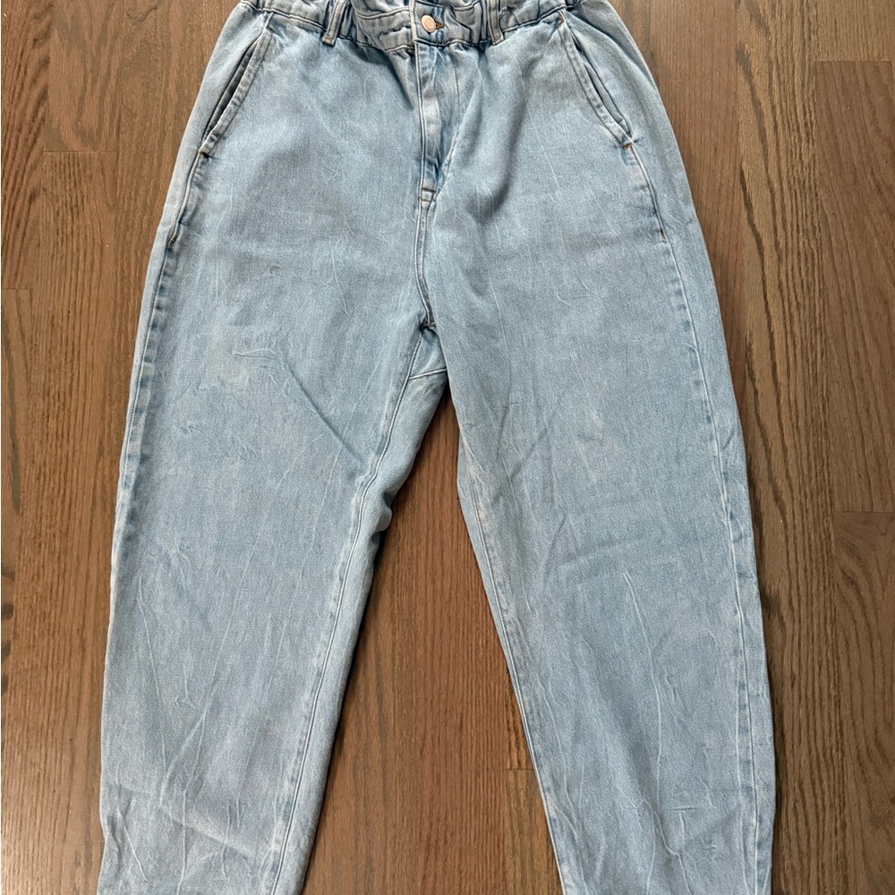 Zara PaperBag High-Waisted Light-wash Jeans